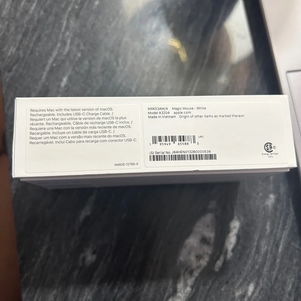 Apple Magic Mouse in White - Picture 2 of 5